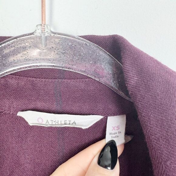 ATHLETA | Heat Gen Tech Flannel Plaid Button Shirt Cassis/Navy Women’s Size XS - Picture 7 of 9